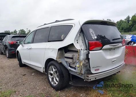 2017 Chrysler Pacifica Touring-L z USA, uszkodzony, nr VIN 2C4RC1BG4HR501232